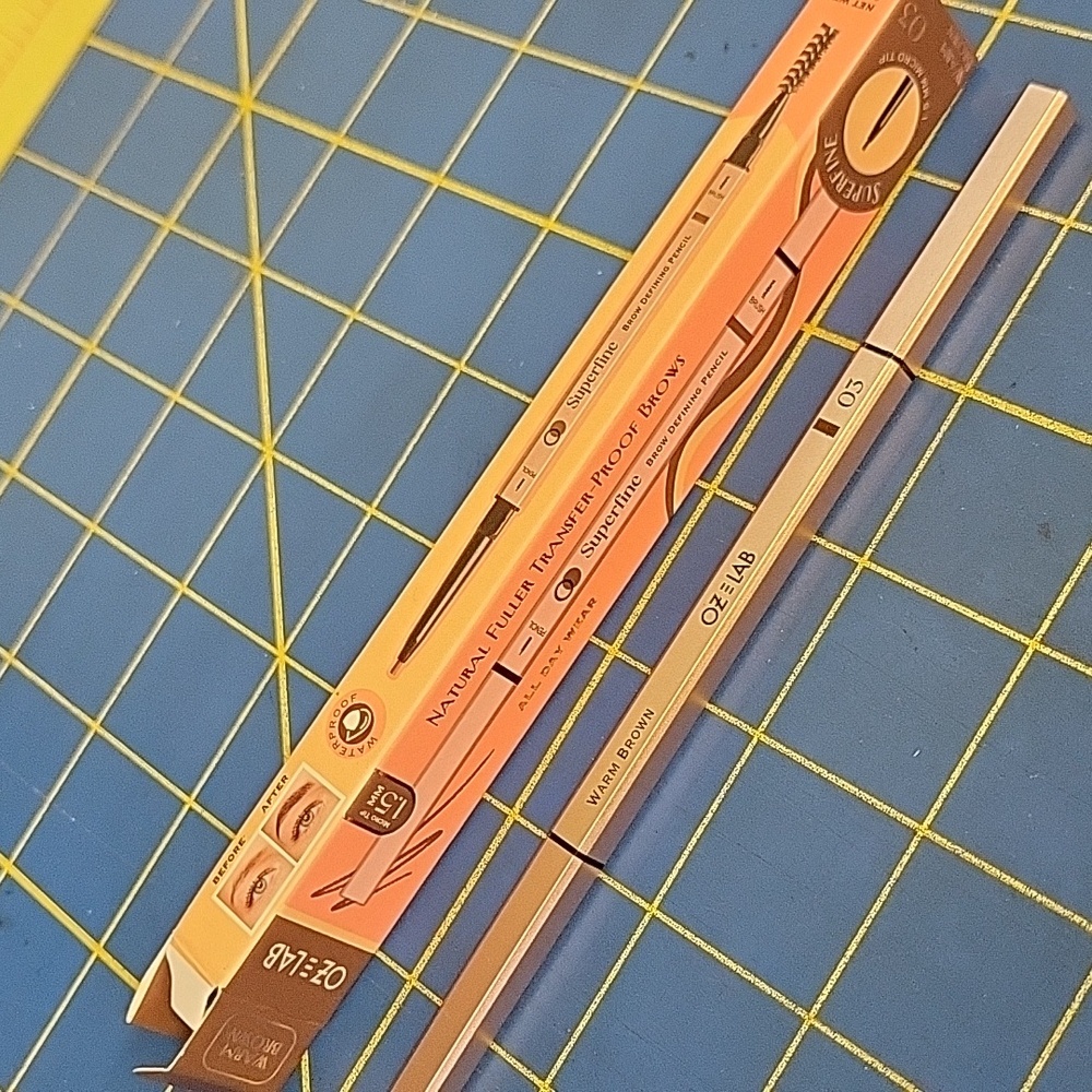 OZ Lab Warm Brown Eyebrow Retractable Pencil Transfer Proof 0.08g New in Box